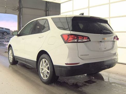 Used 2022 Chevrolet Equinox LS w/ LS Convenience Package AWD/4WD image 7