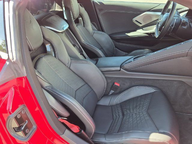 Used 2022 Chevrolet Corvette Stingray Preferred Cpe w/ Z51 Performance Package RWD image 28