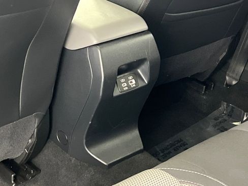 Certified 2024 Subaru Crosstrek 2.0i Premium AWD/4WD image 39