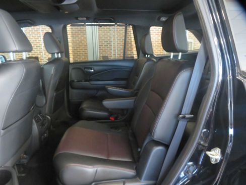 Used 2021 Honda Pilot Black Edition image 20