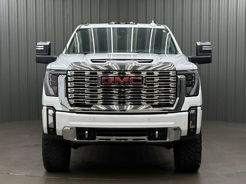 Used 2026 GMC Sierra 3500 Denali w/ Denali Reserve Package AWD/4WD image 8