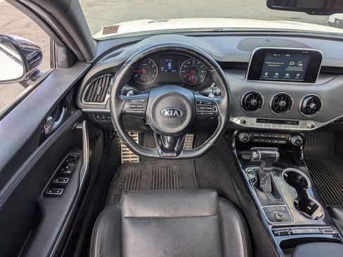Used 2020 Kia Stinger GT-Line image 27