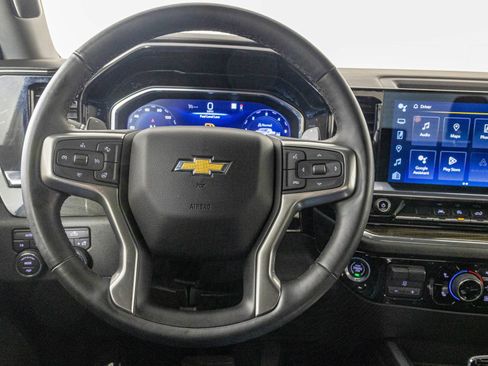 Used 2023 Chevrolet Silverado 1500 LT image 32