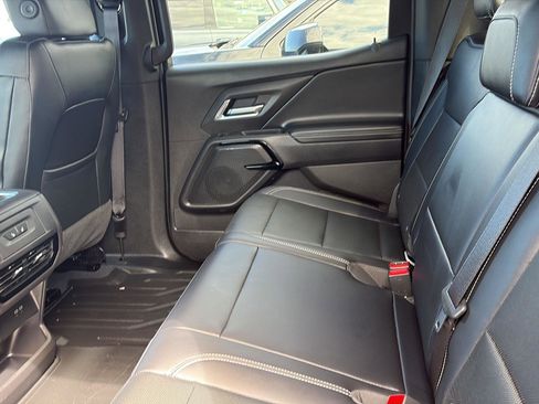 Used 2025 Chevrolet Silverado EV LT AWD/4WD image 26