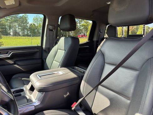 Used 2022 Chevrolet Silverado 1500 LTZ w/ Technology Package image 24