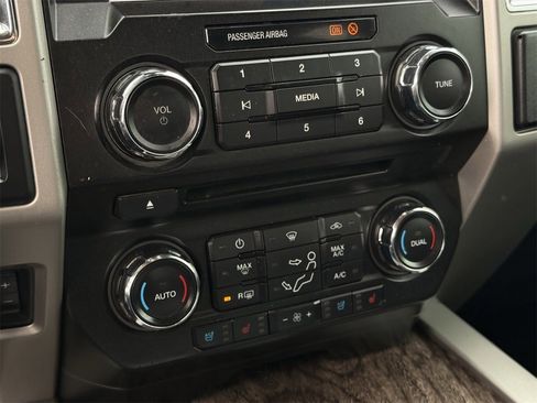 Used 2018 Ford F250 Lariat w/ Lariat Ultimate Package image 19