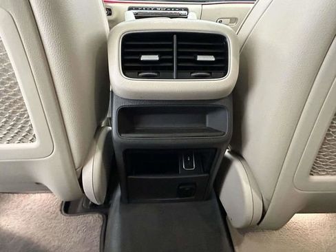 Used 2020 Mercedes-Benz GLE 350 image 32