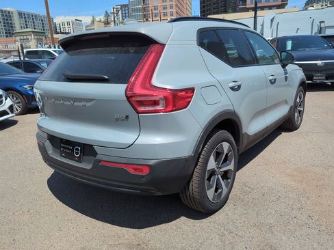 Used 2026 Volvo XC40 B5 Plus AWD/4WD image 7