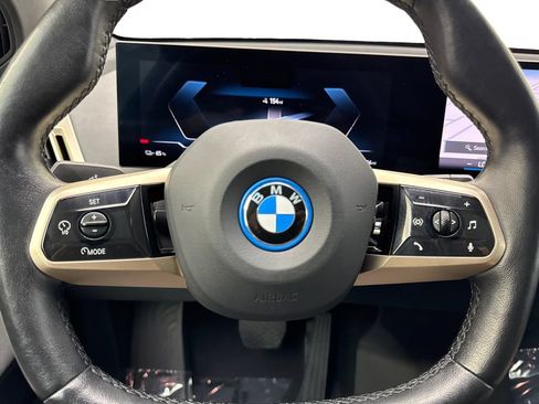 Used 2024 BMW iX xDrive50 w/ Premium Package AWD/4WD image 55