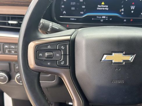 Used 2023 Chevrolet Suburban High Country w/ LPO, Illumination Package RWD image 27