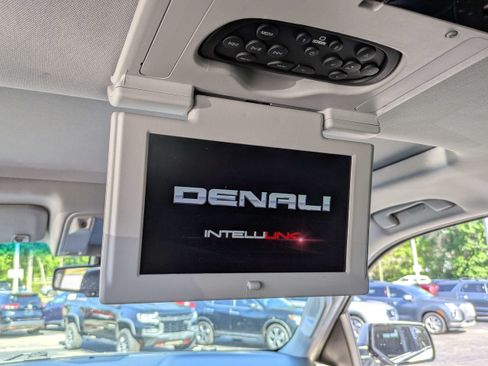 Used 2019 GMC Yukon Denali w/ Denali Ultimate Package RWD image 16