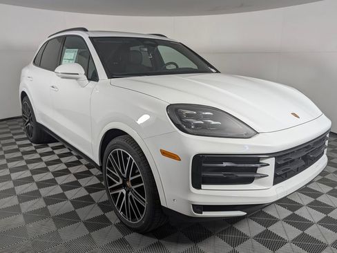 New 2026 Porsche Cayenne image 9