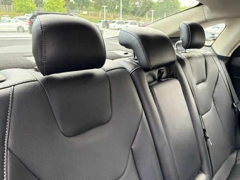Used 2018 Ford Fusion Titanium AWD/4WD image 30