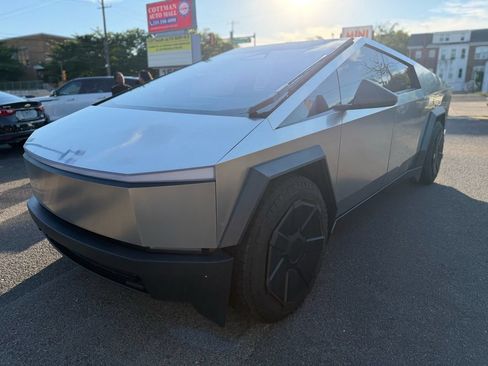 Used 2024 Tesla Cybertruck AWD Crew Cab image 1