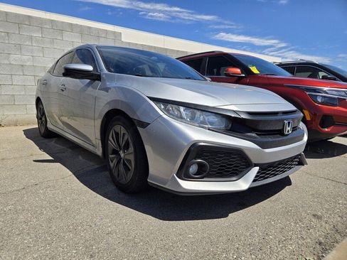 Used 2018 Honda Civic EX image 2