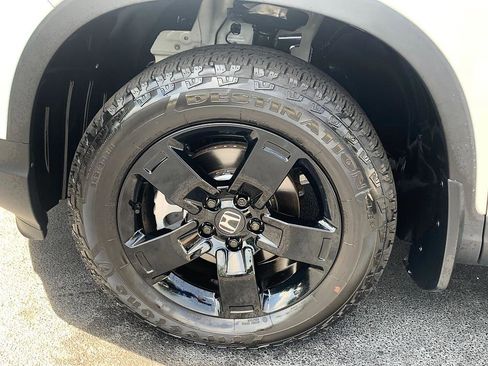 Used 2024 Honda Ridgeline Black Edition image 8