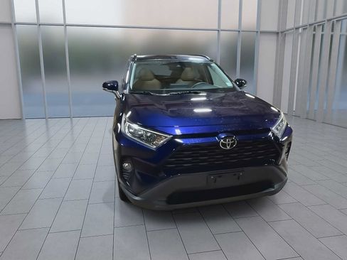Used 2020 Toyota RAV4 XLE Premium AWD/4WD image 3