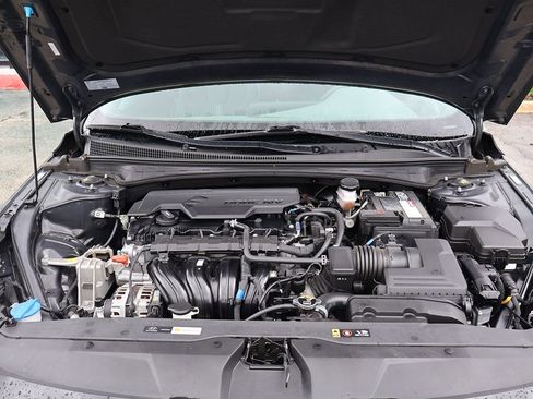 Used 2023 Hyundai Elantra SEL w/ Convenience Package FWD image 18