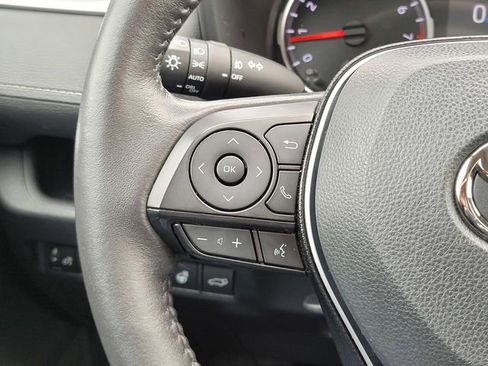 Used 2021 Toyota RAV4 XLE w/ Convenience Package image 25