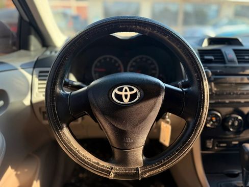 Used 2012 Toyota Corolla L FWD image 33