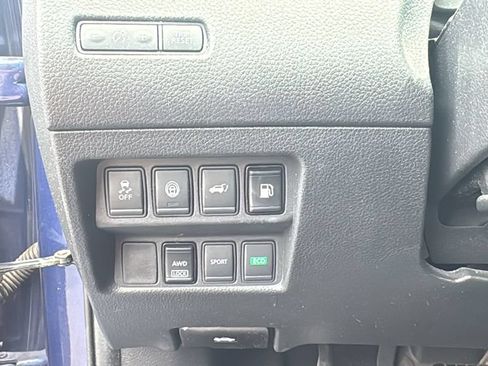 Used 2020 Nissan Rogue SV AWD/4WD image 7