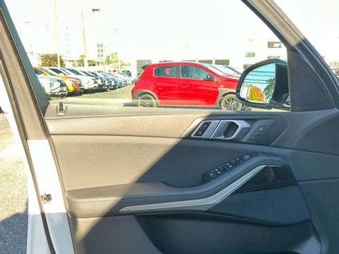 Used 2021 BMW X5 xDrive40i w/ Convenience Package image 20