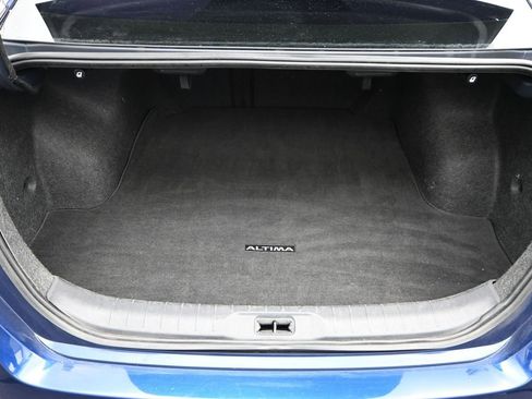 Used 2020 Nissan Altima 2.5 SR image 11