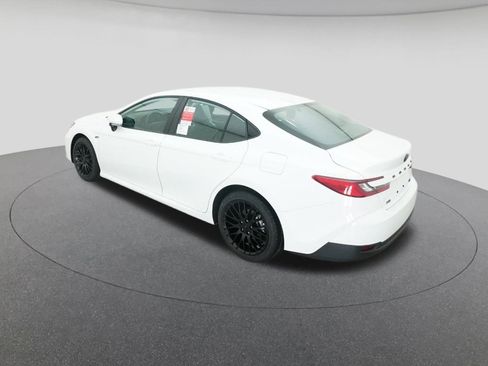 New 2026 Toyota Camry LE image 5