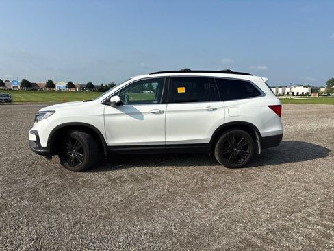 Used 2021 Honda Pilot Special Edition image 9