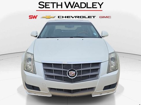 Used 2011 Cadillac CTS Luxury RWD image 2