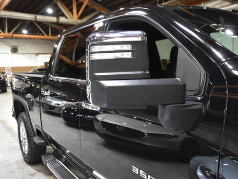 Used 2023 Chevrolet Silverado 3500 High Country w/ Z71 Off-Road Package AWD/4WD image 60