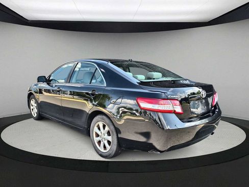Used 2011 Toyota Camry LE w/ LE Extra-Value Pkg FWD image 6