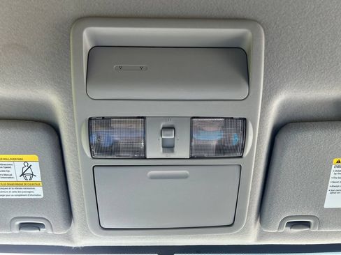Used 2020 Nissan Frontier SV RWD image 18