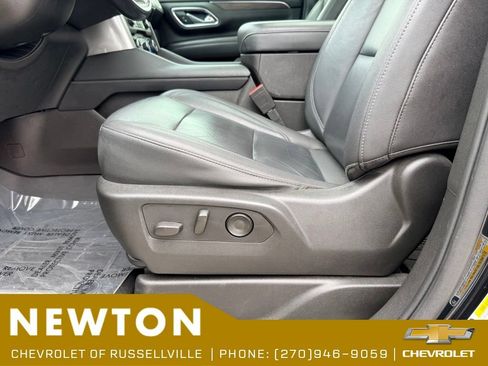 Used 2021 Chevrolet Tahoe Z71 w/ Luxury Package AWD/4WD image 17
