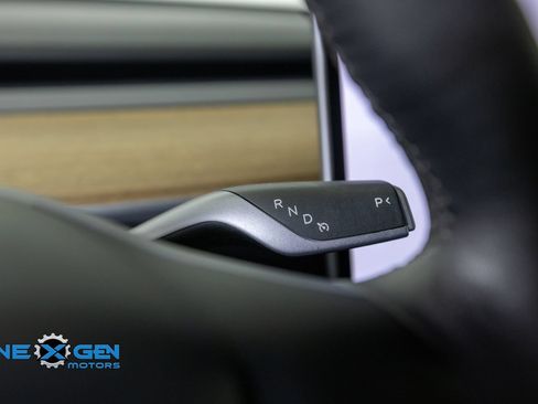 Used 2024 Tesla Model Y Long Range AWD/4WD image 15