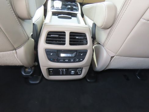 Used 2019 Honda Pilot Elite image 23