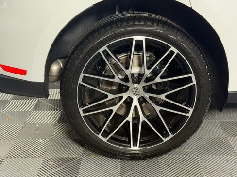 New 2026 Porsche Macan image 15