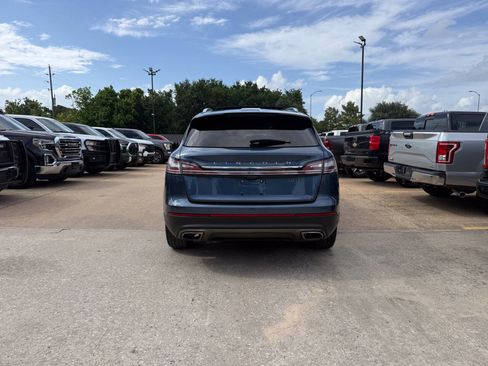 Used 2019 Lincoln Nautilus Reserve FWD image 40