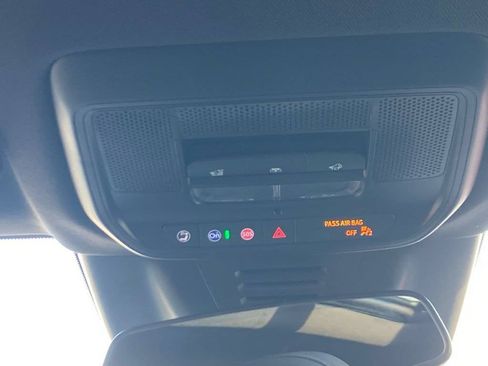 New 2026 Chevrolet Equinox EV LT AWD/4WD image 17