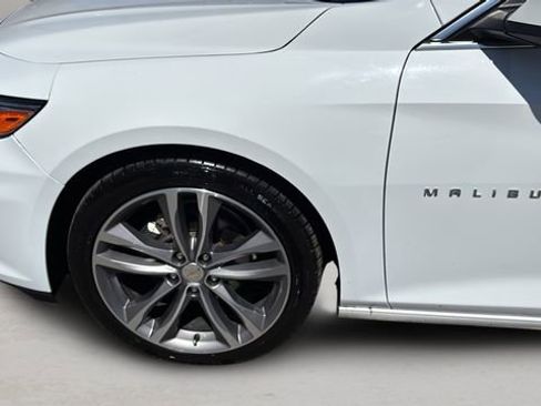 Used 2024 Chevrolet Malibu LT FWD image 33