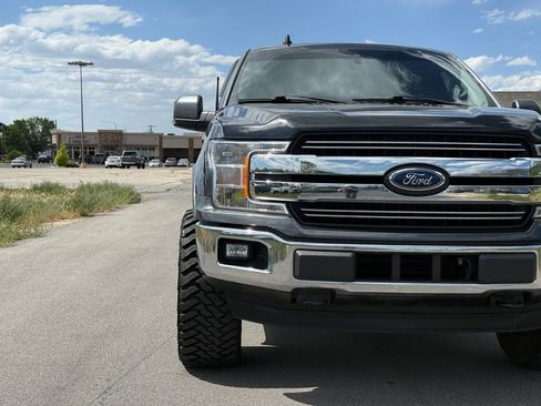 Used 2019 Ford F150 Lariat w/ FX4 Off-Road Package AWD/4WD image 6