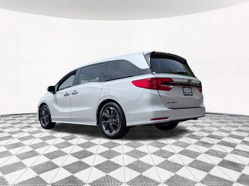 Used 2023 Honda Odyssey Elite image 14