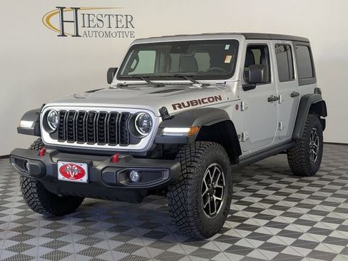 Used 2024 Jeep Wrangler Unlimited Rubicon w/ Technology Group AWD/4WD image 4