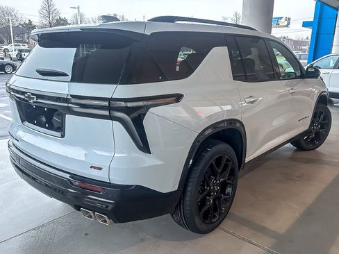 New 2026 Chevrolet Traverse RS image 8