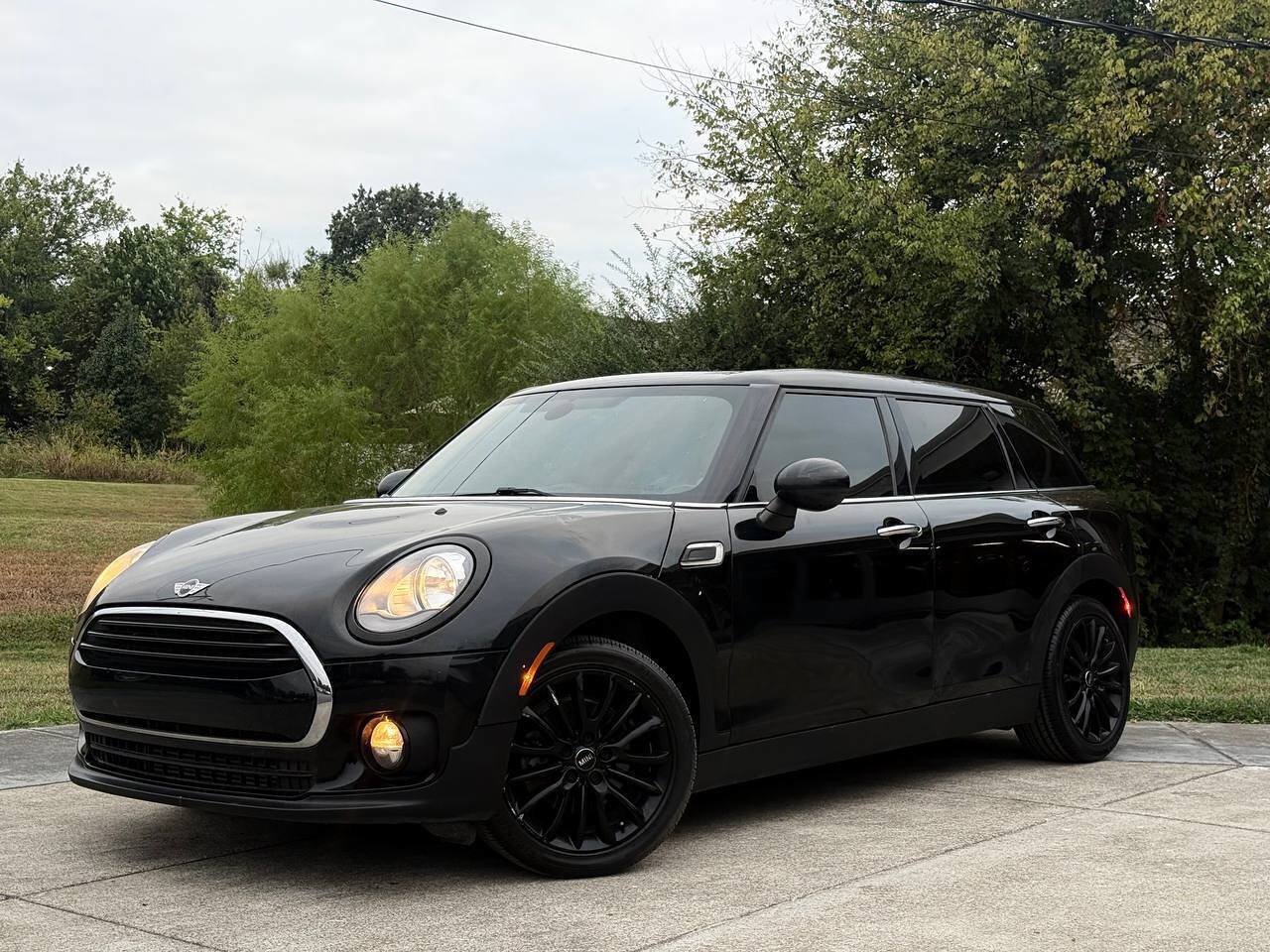 Used 2017 MINI Cooper Clubman ALL4 AWD/4WD image 2