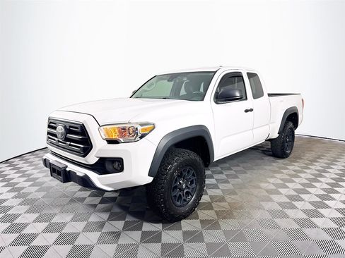 Used 2019 Toyota Tacoma SR w/ SX Package image 1