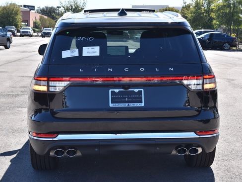 New 2026 Lincoln Aviator Reserve w/ Illumination Package image 8