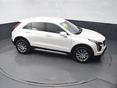 Used 2020 Cadillac XT4 Premium Luxury FWD image 40