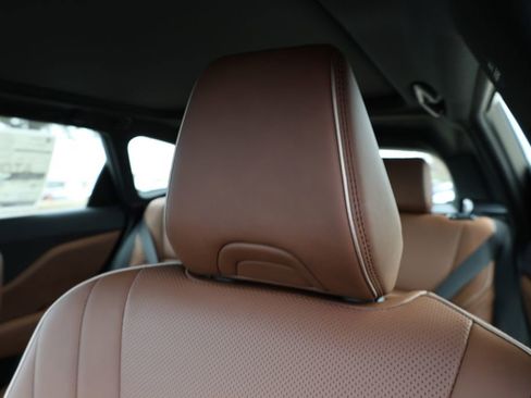 New 2025 Toyota Crown Signia image 11