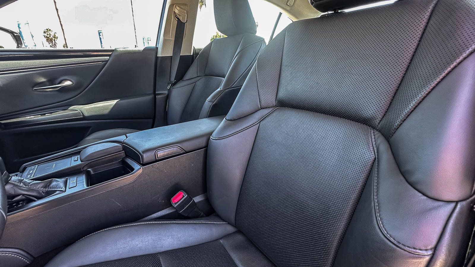 Used 2021 Lexus ES 350 w/ Accessory Package FWD image 24